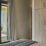 Elaia Villa *